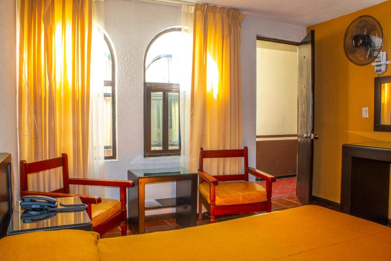 Hotel Villa Capri Morelia Kültér fotó