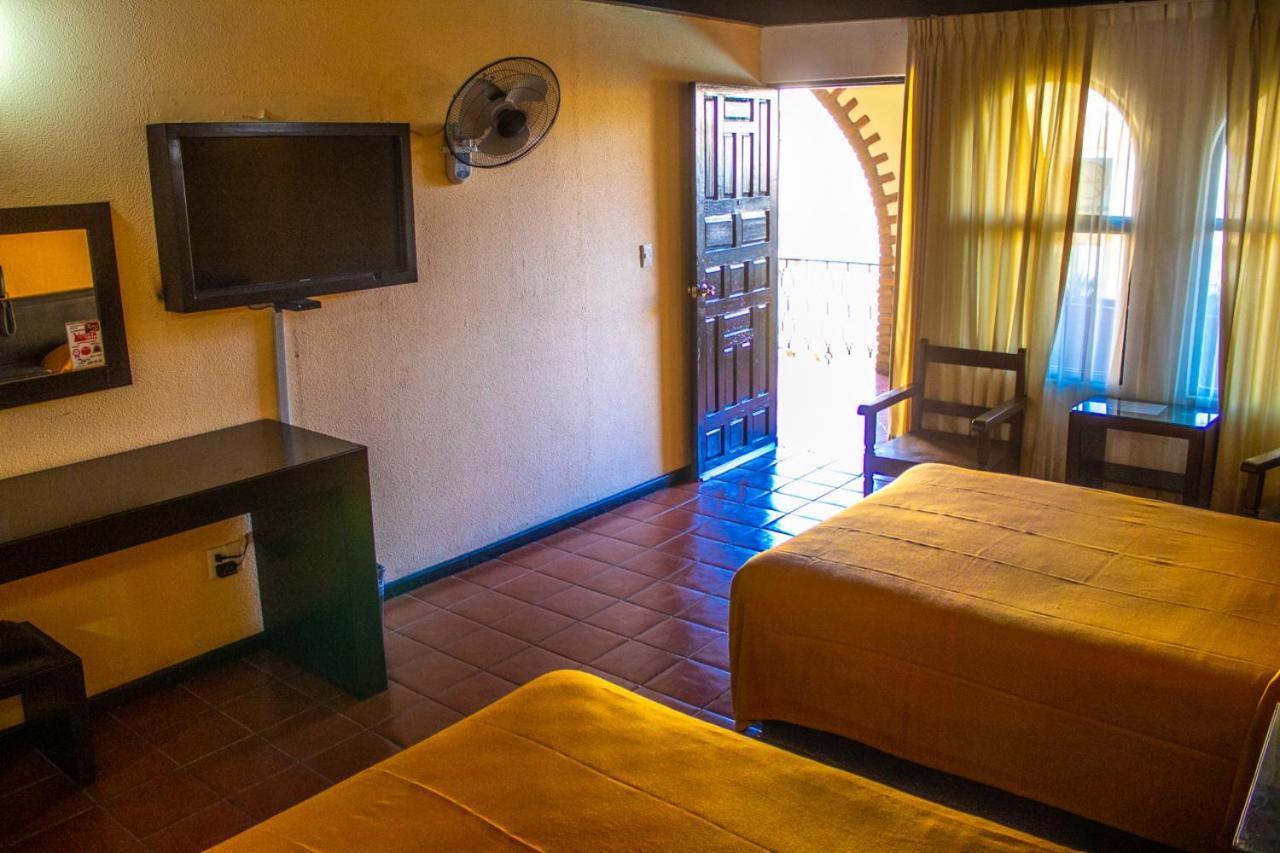 Hotel Villa Capri Morelia Kültér fotó